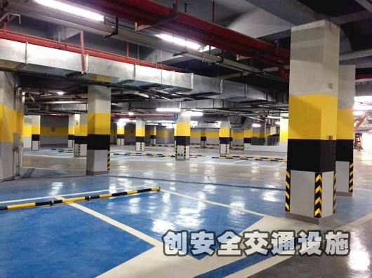 环氧地坪停车场冷涂划线